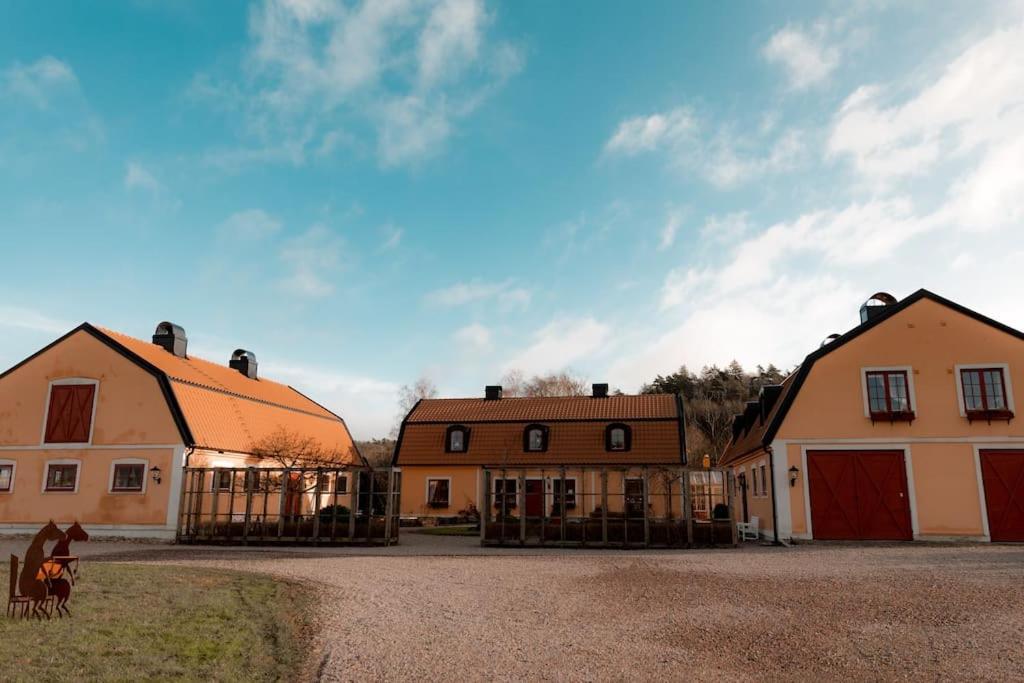 New And Cosy Apartment On A Farm Кунгсбака Екстер'єр фото