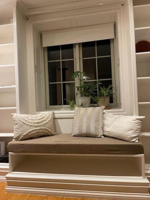 New And Cosy Apartment On A Farm Кунгсбака Екстер'єр фото