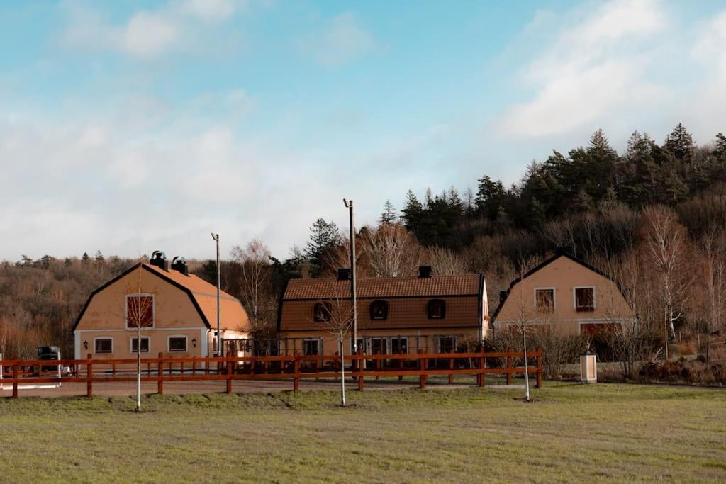 New And Cosy Apartment On A Farm Кунгсбака Екстер'єр фото